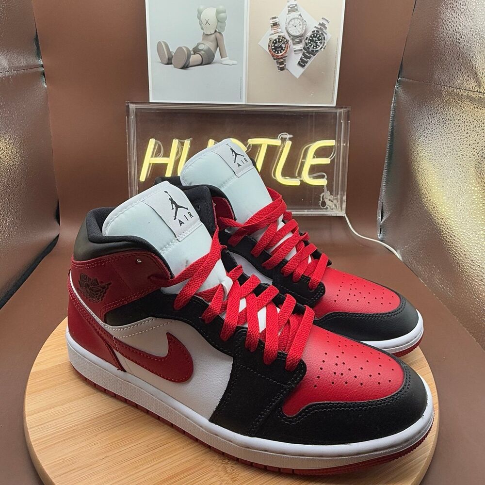Nike Air Jordan 1 Mid Bred Toe Black/Red/White Womens 10.5 Brand New